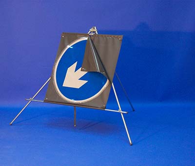 Keep Left/Right Reversible Arrow Reflective Fold Up Sign 750Mm Dia Circle 1 Keep left/right reversible arrow reflective fold up sign 750mm dia circle