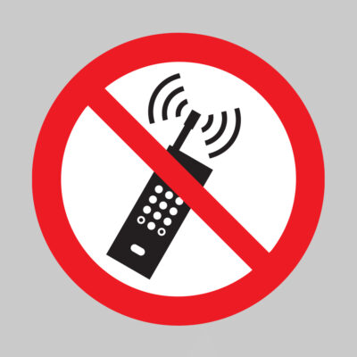 No mobile phones symbol floor graphic 400mm dia